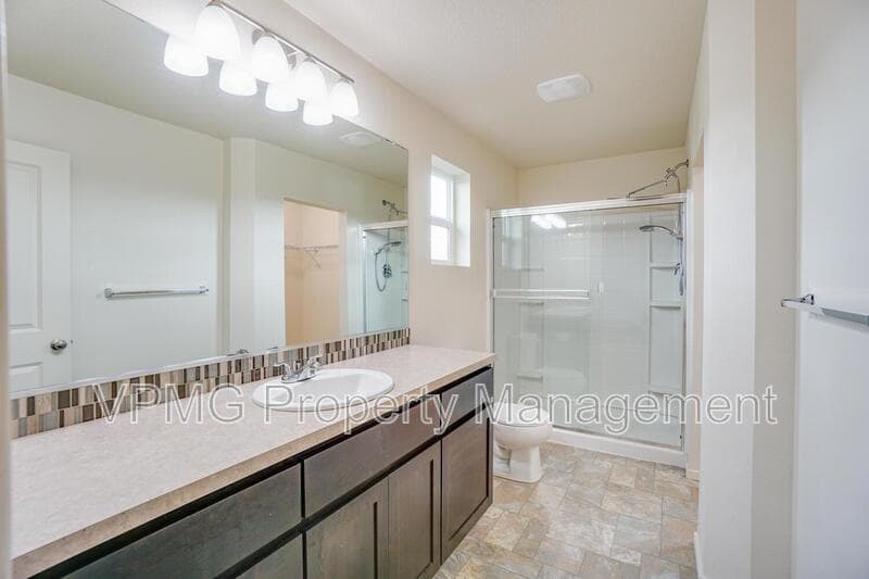 Vancouver House: 11705 NE 131st Pl