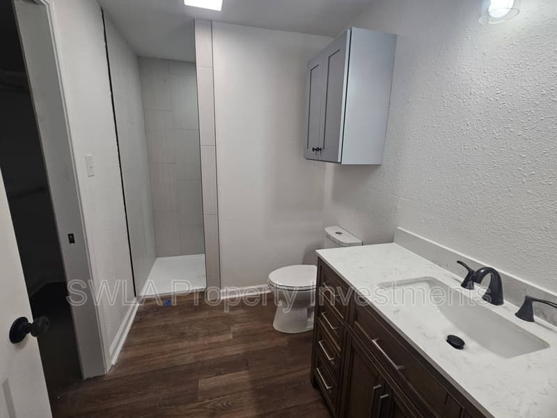 Lake Charles House: 4412 Louisiana Avenue