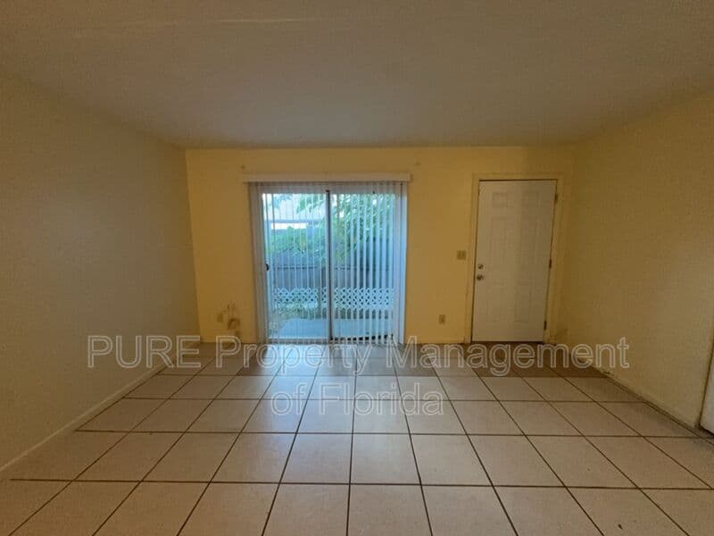 Ocala House: 1970 SE 40 Street Rd