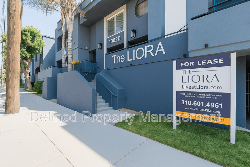 Northridge Condo: 10020 Zelzah Avenue