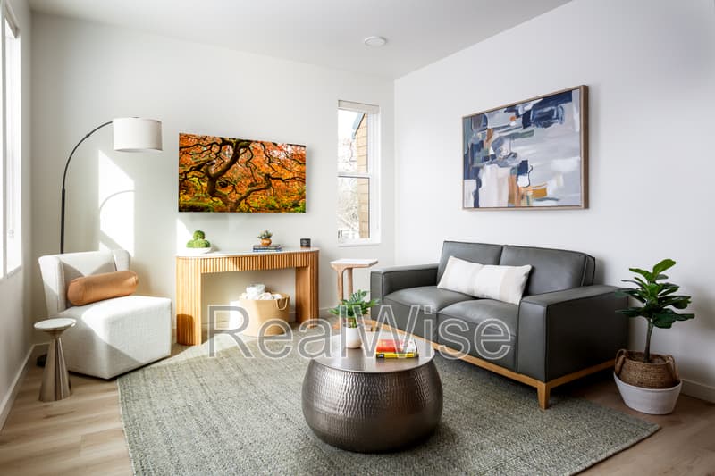 Ashland House: 1244 Quincy St