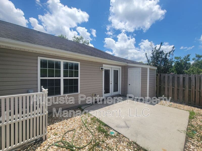 Grovetown House: 1406 Anna Way