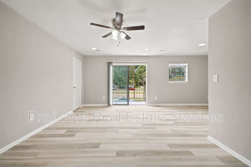 Norfolk Condo: 5385 E. Princess Anne Rd