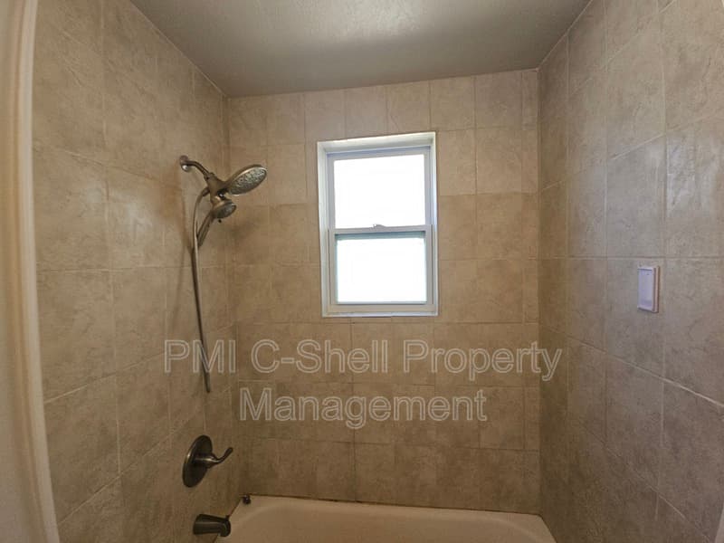 Milton House: 5724 Trout Bayou Cir