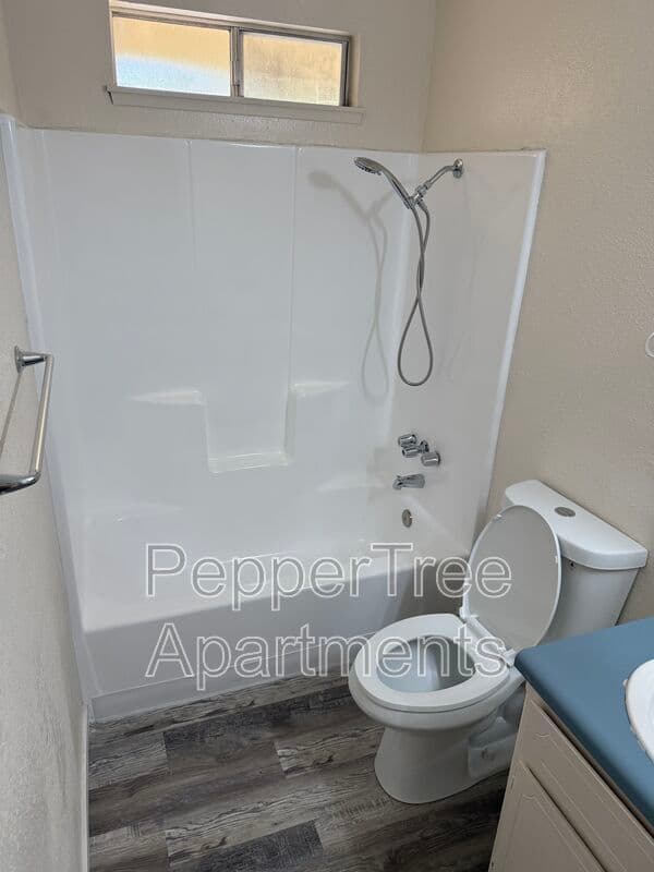 COALINGA Condo: 760 East Elm Ave