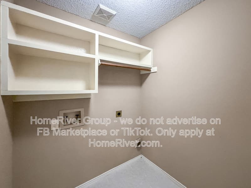 Flower Mound House: 1809 Newton Dr
