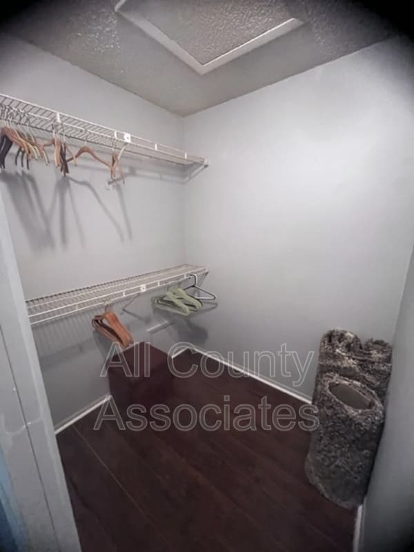 Hudson House: 9014 Tournament Dr