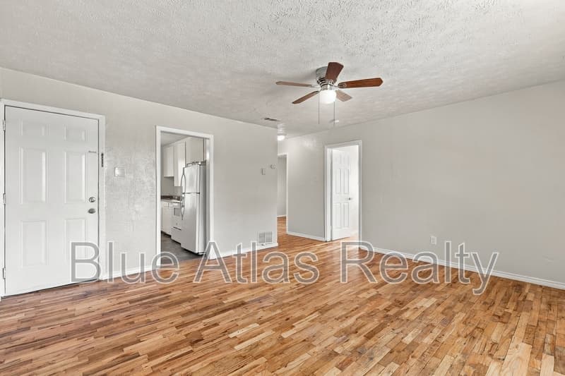 Irving Condo: 1212 Riverview Drive - D