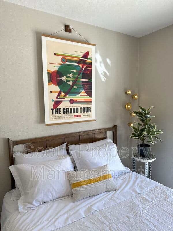 La Quinta House: 46560 Cameo Palms Drive