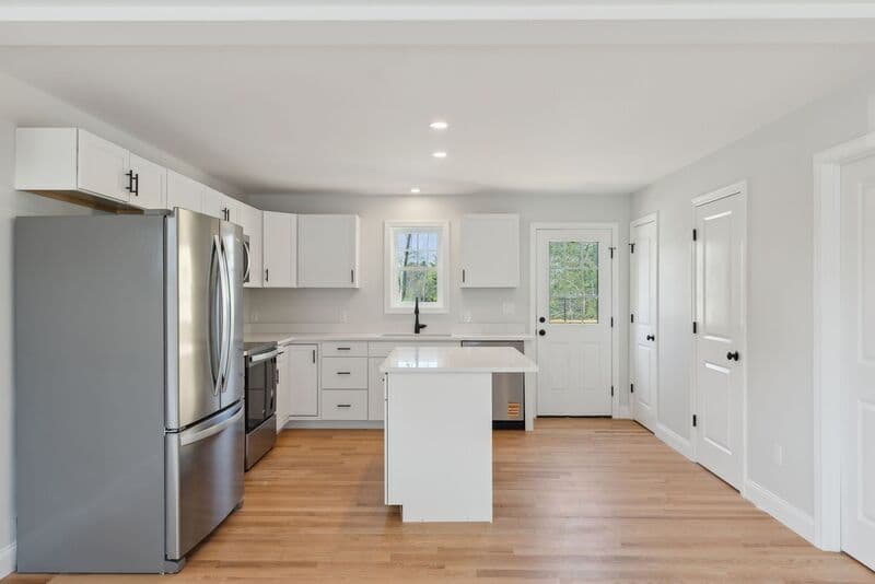 Kennebunk Condo: 17 Legacy Lane