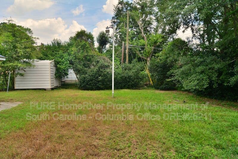 Columbia House: 1610 S Beltline Blvd
