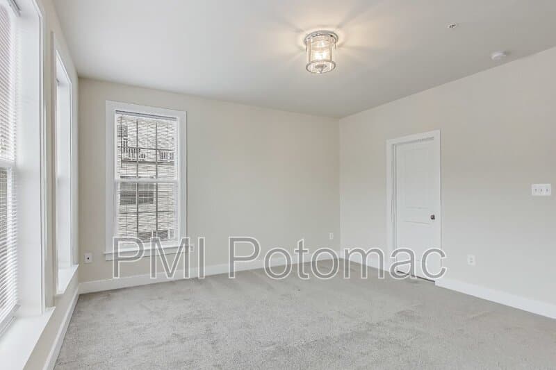 Silver Spring Townhome: 2547 Auden Drive