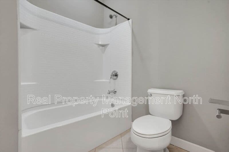Decatur House: 3026 Eltham Pl