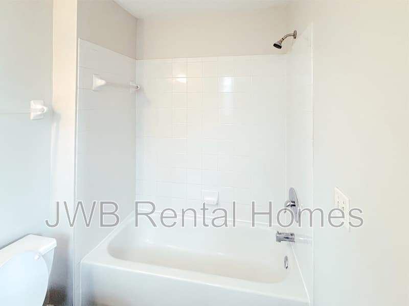 Atlantic Beach Townhome: 65 W 5th St