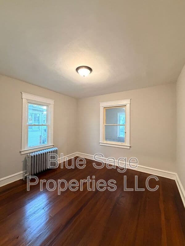 Prospect Park House: 611 11th St