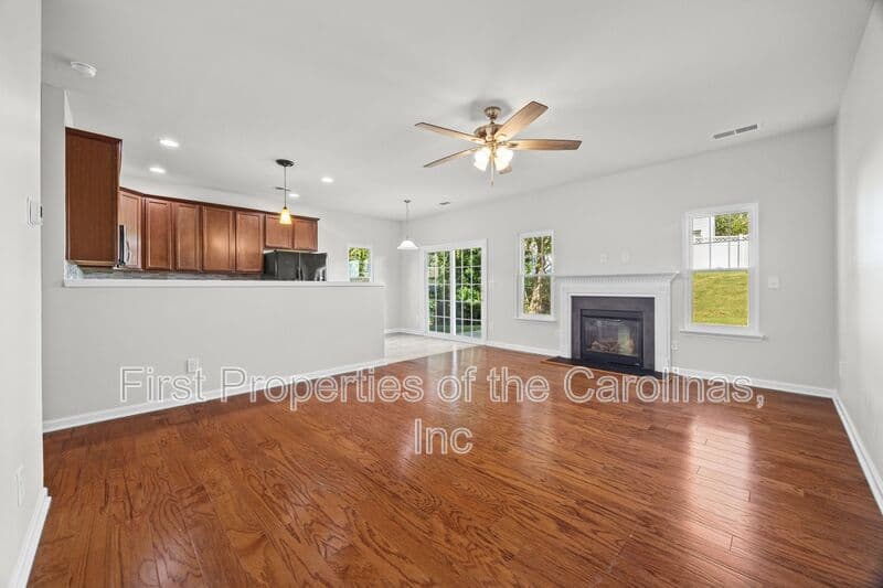 Lake Wylie Townhome: 305 Sandy Spring Lane