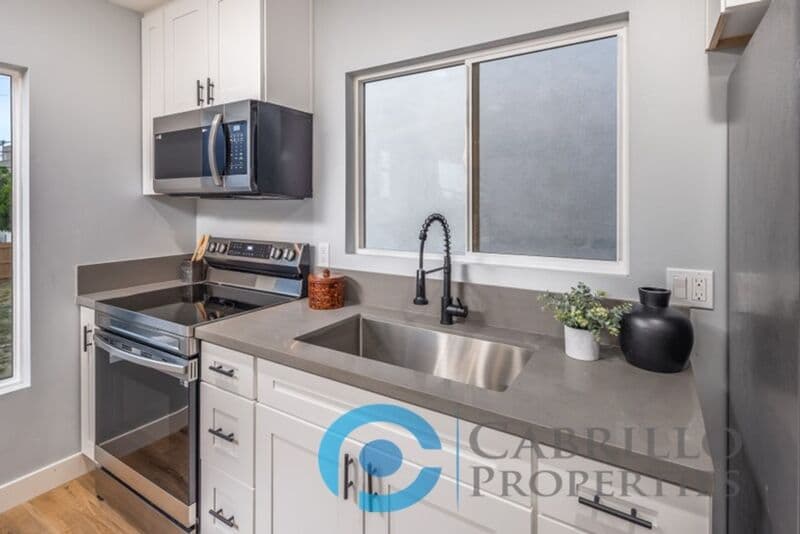 San Diego Condo: 3077 Martin Ave