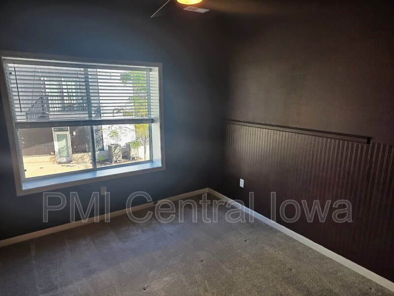 Des Moines Townhome: 423 SW 12th St