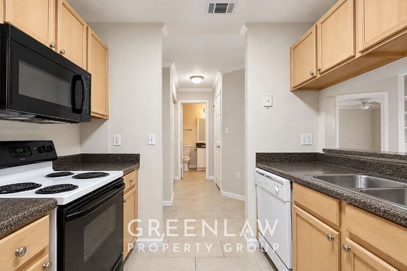 Atlanta Condo: 3655 Habersham Road NE