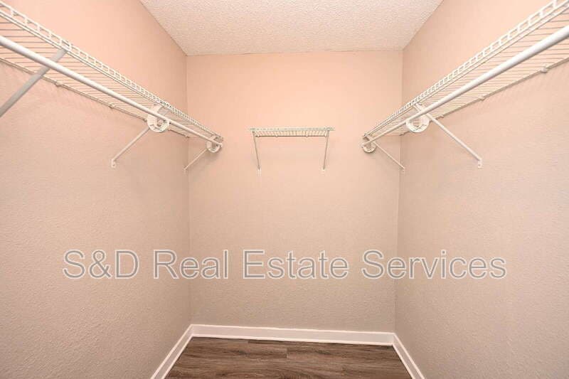 Lakeland House: 2118 Sandy Hook