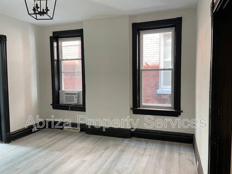 St. Louis Townhome: 3552 Nebraska Ave