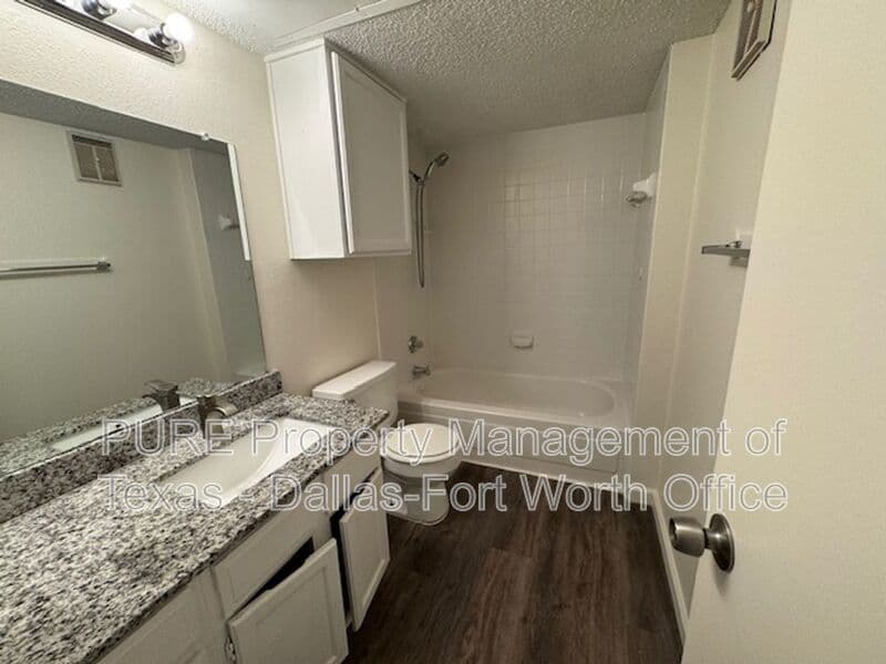 Irving Condo: 4002 W. Pioneer Dr.