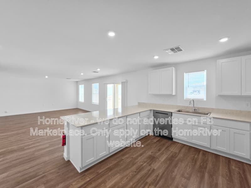 Arizona City House: 13211 S Jamaica Cir