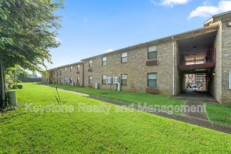 Hopkinsville Condo: 102 Laurel Cove Drive