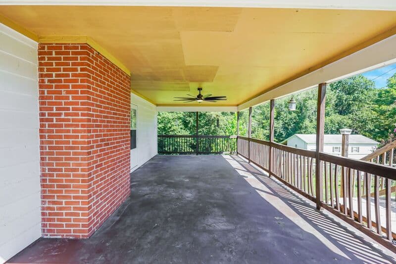 Fredericksburg House: 195 Berea Church Road