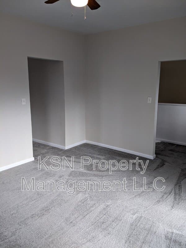 Savannah Condo: 1124 Collins Street