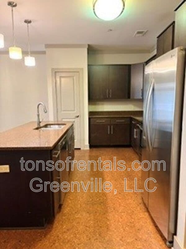 Greenville Condo: 98 E. McBee Ave.