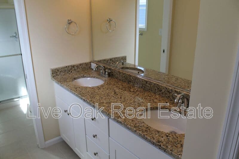 Virginia Beach House: 418 25th Street