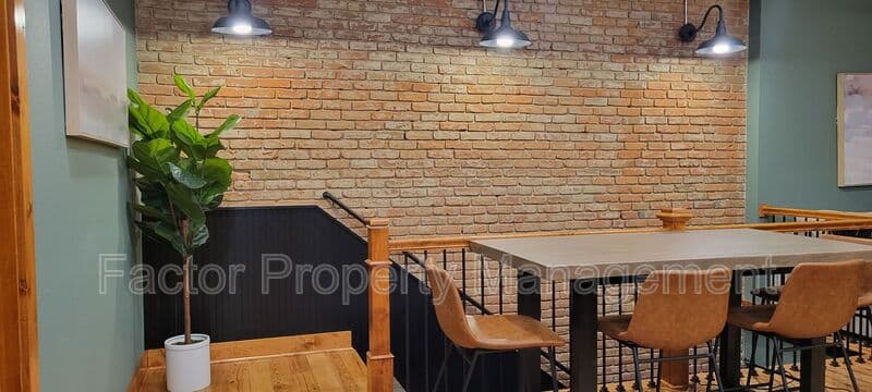 North Mankato Condo: 237 1/2 Belgrade Ave