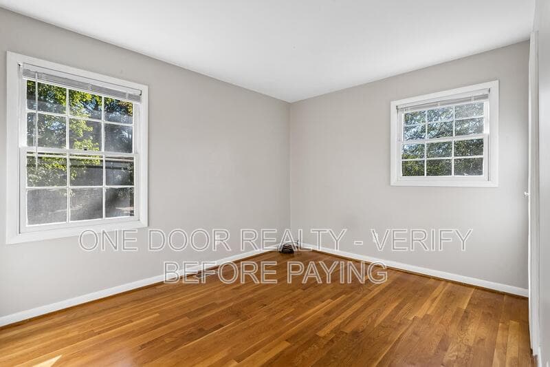 Williamsburg House: 115 King Henry Way