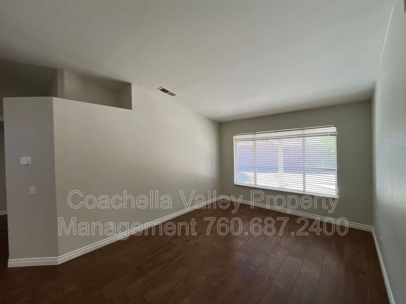 Indio House: 43209 Avenida Isabella
