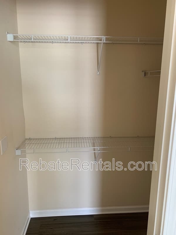 Jacksonville Condo: 8290 Gate Parkway W