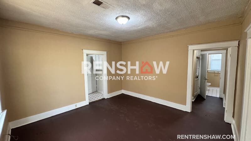 Memphis House: 751 E Davant Ave