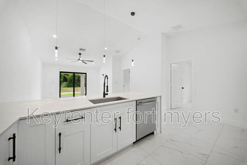 Lehigh Acres House: 668 CHEMSTRAND ST E