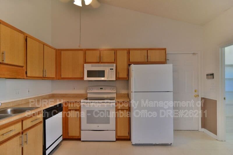 Irmo House: 45 Bradstone Circle