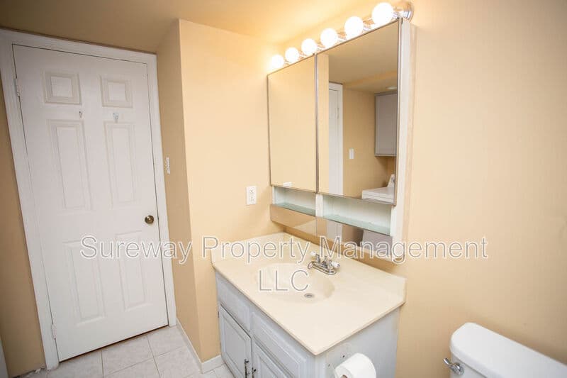 Cherry Hill Condo: 201 Society Hill