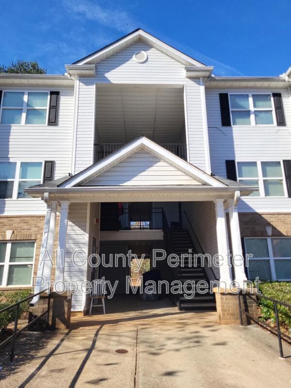 Lithonia Condo: 2102 Fairington Ridge Circle