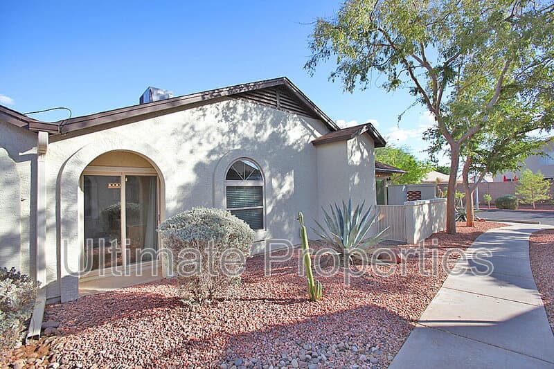 Peoria House: 8140 N 107th Ave