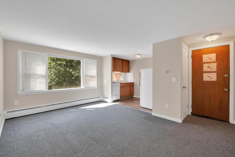 East Hartford Condo: 353 A Main Street