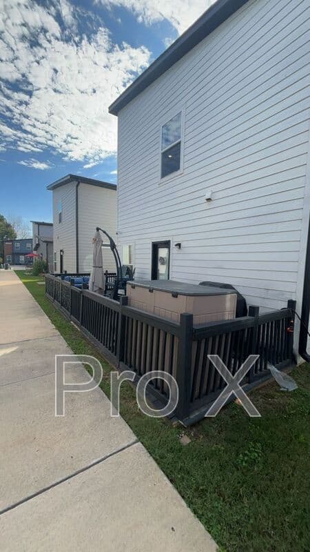 Bentonville House: 1050 Ventnor Ave