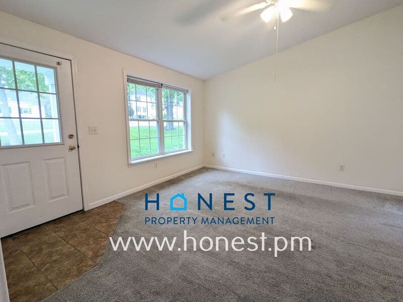 Augusta Condo: 5 Crooker Street