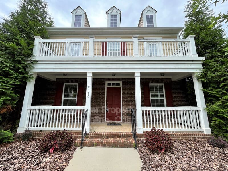 Charlotte House: 10330 Royal Winchester Drive