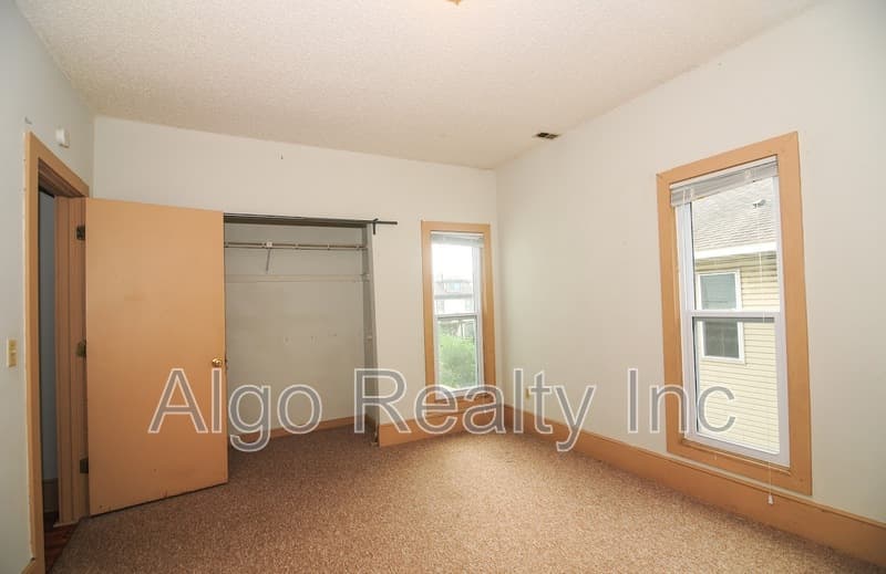 Minneapolis Condo: 1015 13th Avenue Southeast - 2