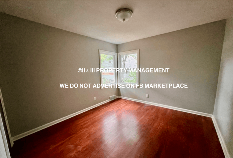 Overland Park House: 7306 Glenwood