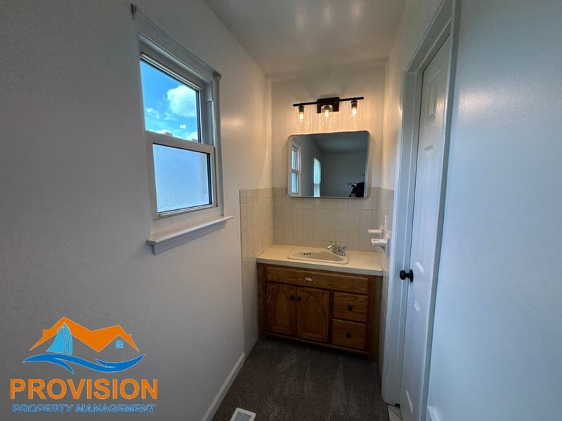Glen Burnie Townhome: 463 Longtowne Ct