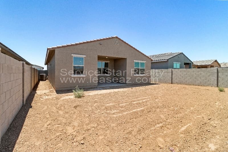 Surprise House: 25285 N 144th Ln